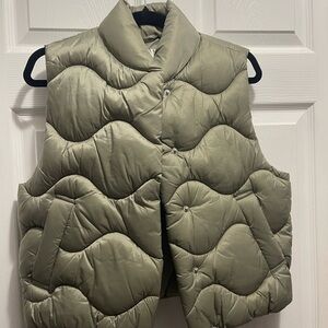 Zara Sage Quilted Women's Vest